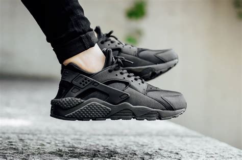 nike air huarache trainerschwarz|huarache shoes.